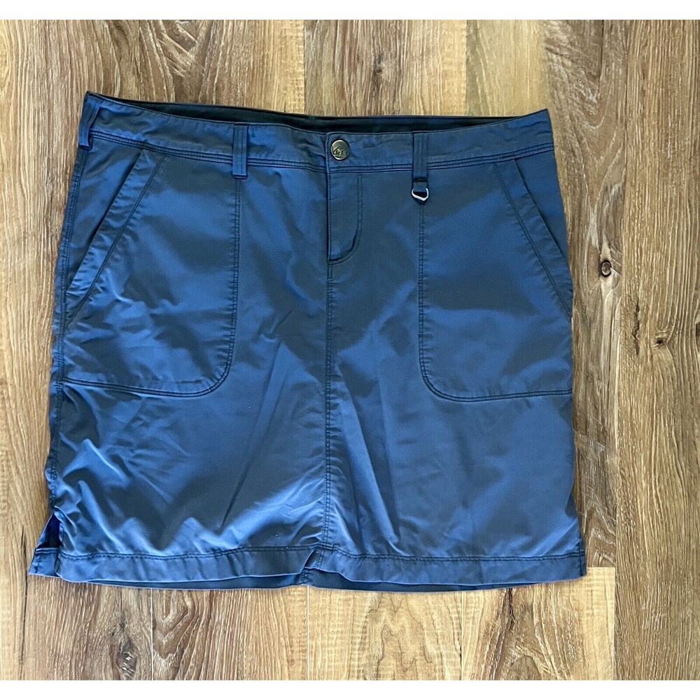 REI Skort‎ Women's Gray Pockets Outdoor Hiking Gorpcore M (8, Faded Tag) EUC